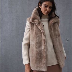 🆕 Reiss Greige Silk Lined Sleevless Faux Fur Vest